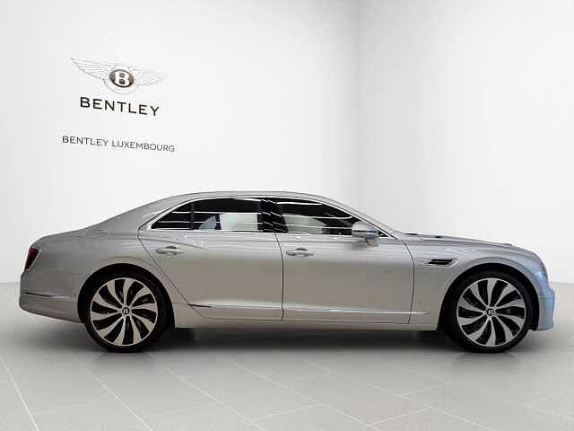 4:Bentley Flying Spur Azure V8, Limousine, Moonbeam, Bentley Luxembourg